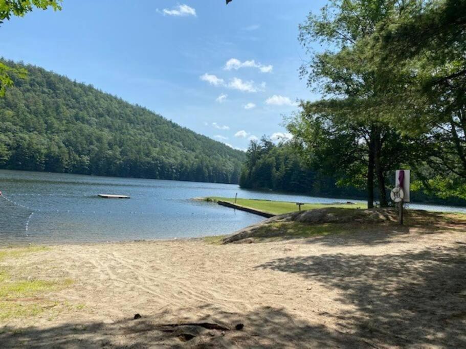 Lake View Cabin At Daggett Lake Villa Warrensburg Exterior photo